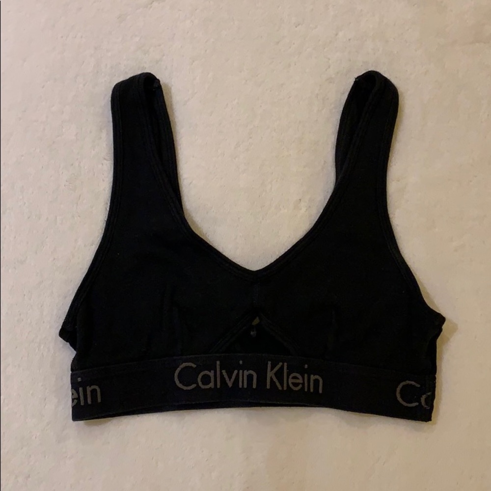 Calvin Klein Cut-Out Sports Bra